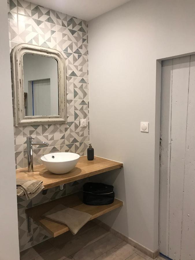 Logis De Pierre Levee Panzió Bessines Kültér fotó