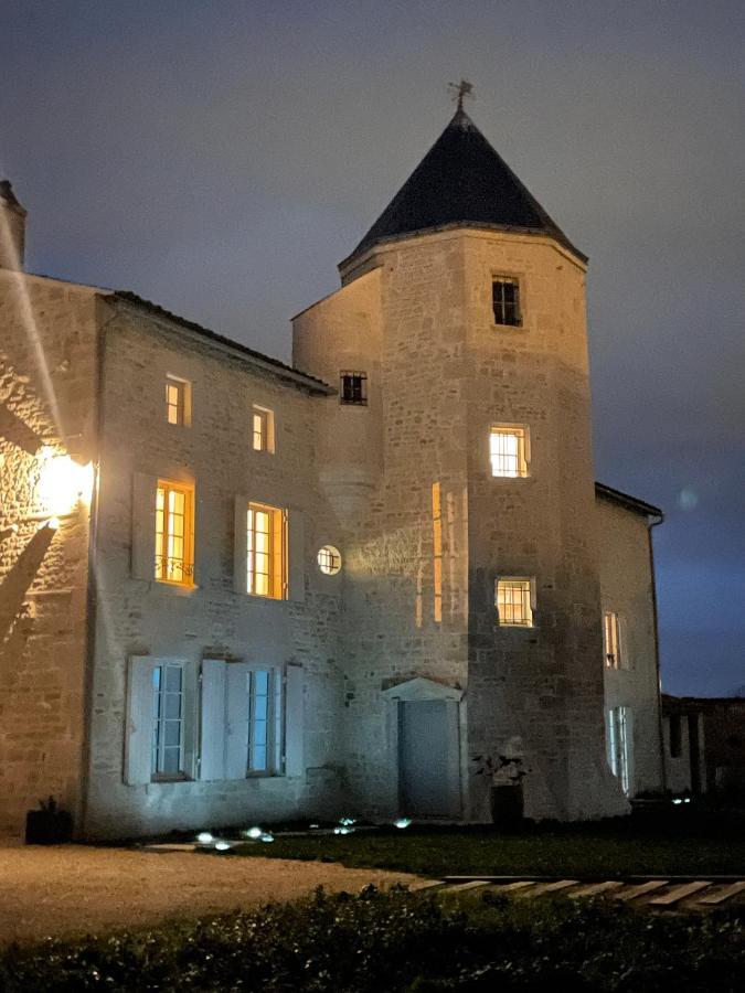Logis De Pierre Levee Panzió Bessines Kültér fotó
